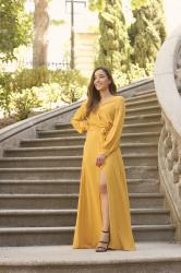 Look de Invitada: Maxi Vestido Mostaza