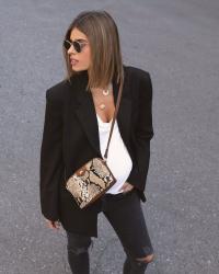 PREGNANT STYLE: BLACK & WHITE