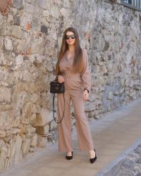 NA-KD BEIGE JUMPSUIT