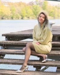 Ma robe-trench jaune pâle