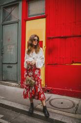 Jupe à fleurs & blouse bohème – Elodie in Paris