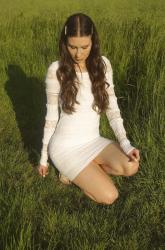 WHITE DRESS | COUNTRYSIDE