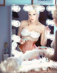 60's Showgirl || More Glam with Glammy