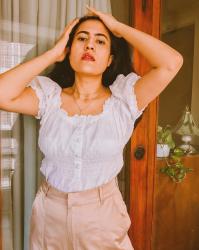 15 WHITE BREATHTAKING BLOUSES THAT ARE PERFECT FOR SUMMER