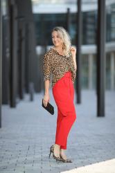 Elegantes Outfit mit Animal print: Wie style ich einen chicen Look mit Leopardenmuster?
