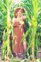 ► Polka dots & corn field.