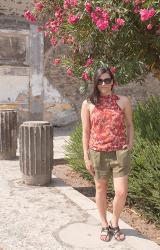 {outfit} Day Trip to Pompeii