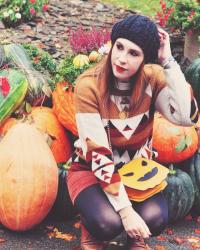 ► Queen of the pumpkin patch.