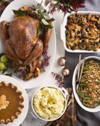 How To Make Your Thanksgiving Table Pop in a Pinch