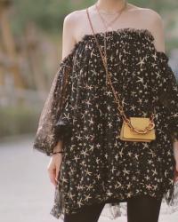 OOTD | 星オフショルダーチュニックとイエローマイクロミニバッグ