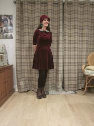 Christmas outfits 2009 #2- the charity-shopped velvet dress