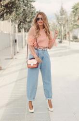 SLOUCHY JEANS + TOP DE ORGANZA