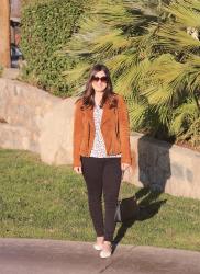 My Favorite Black Jeans for Curvy Petites 