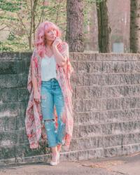 Confidence Is The Key + Caite & Kyla Kimono & Distressed Jeans