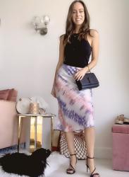 7 Ways to Wear a Tie Dye Skirt Set