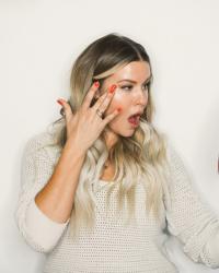 VIDEO: Lazy Girl Makeup Tutorial