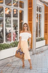 CROPPED TOP BLANCO Y FALDA MOSTAZA