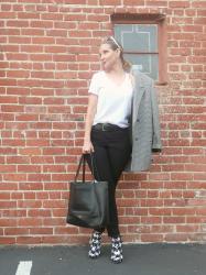 Capsule Wardrobe – Black & White