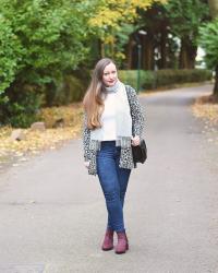 Burgundy Ankle Boots Outfit Ideas