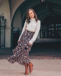 Thanksgiving Outfit Ideas: Maxi Skirt & Sweater Pairing