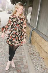 Florales Herbstkleid