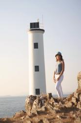 Faro en la oscuridad - Lighthouse in the dark - Faro nel buio - Phare dans le noir