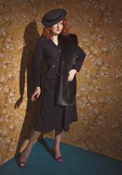 How to dress like a 1940s Femme Fatale!