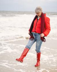 what to wear to the beach in winter