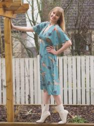 Quirky Crane-Print Kimono Dress