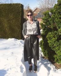 Paperbag Leather Trousers & Fancy Friday linkup
