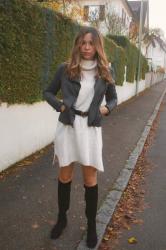 Mein Outfit mit Strickkleid, Lederjacke und Overknees