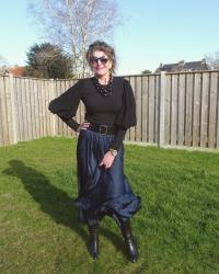 Chic in Navy and Black & Fancy Friday linkup