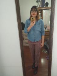 Outfit propio: Camisa de mezclilla + Pantalón imitación tweed.