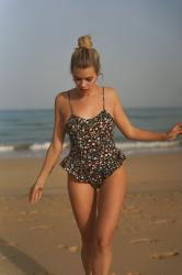 HONEYDRESSING BEACHWEAR' 21