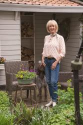 Anchor print blouse and the house of an inventor