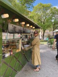 Onsdag till fredag i stan – ny kamera, en ateljékollega och att bära samma klänning