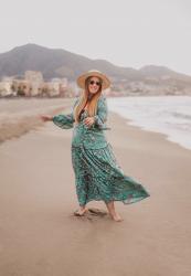 Beach lights with Maytisa.