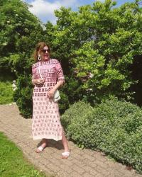 Pink Graphic Dress & Fancy Friday linkup party