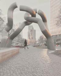 3 esculturas de arte moderno que puedes disfrutar al aire libre (y gratis) en Berlin