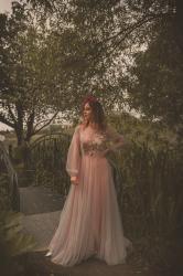 A fantasy wedding, flowery and fairy