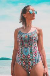 10 Reasons To Choose A One Piece Swimsuit