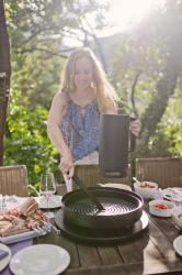 Outdoor summer | barbecue fun at the table with table grill OFYR Tabl’O