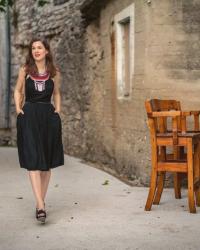 Sommerlich modische Grüße aus Kroatien: Ein Sommerkleid von Lena Hoschek
