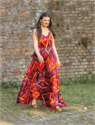 Farbenfrohes Maxikleid: Mein „Gute Laune“-Booster im Sommer