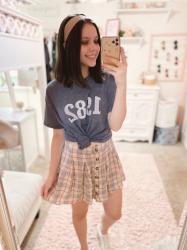 20+ Cute School Outfit Ideas (all different styles!)