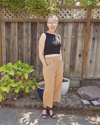 Elastic-Waist Pants for Pear-Shapes