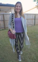 Purple and Prints: Jeans and Tee Outfits With Cardigans and Magenta Bags