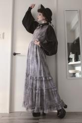The outfit from my previous post, with much better lighting.I...