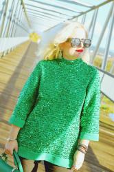 Look Nº 691 - Song and Book Review!