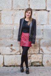 Look of the day: Red leather skirt 